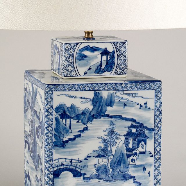 Настольная лампа VAUGHAN Square Vase - Blue and White