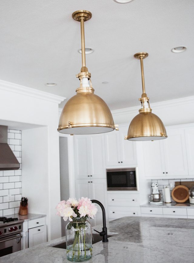Подвесная люстра Hudson Valley Lighting Massena 4614-AGB